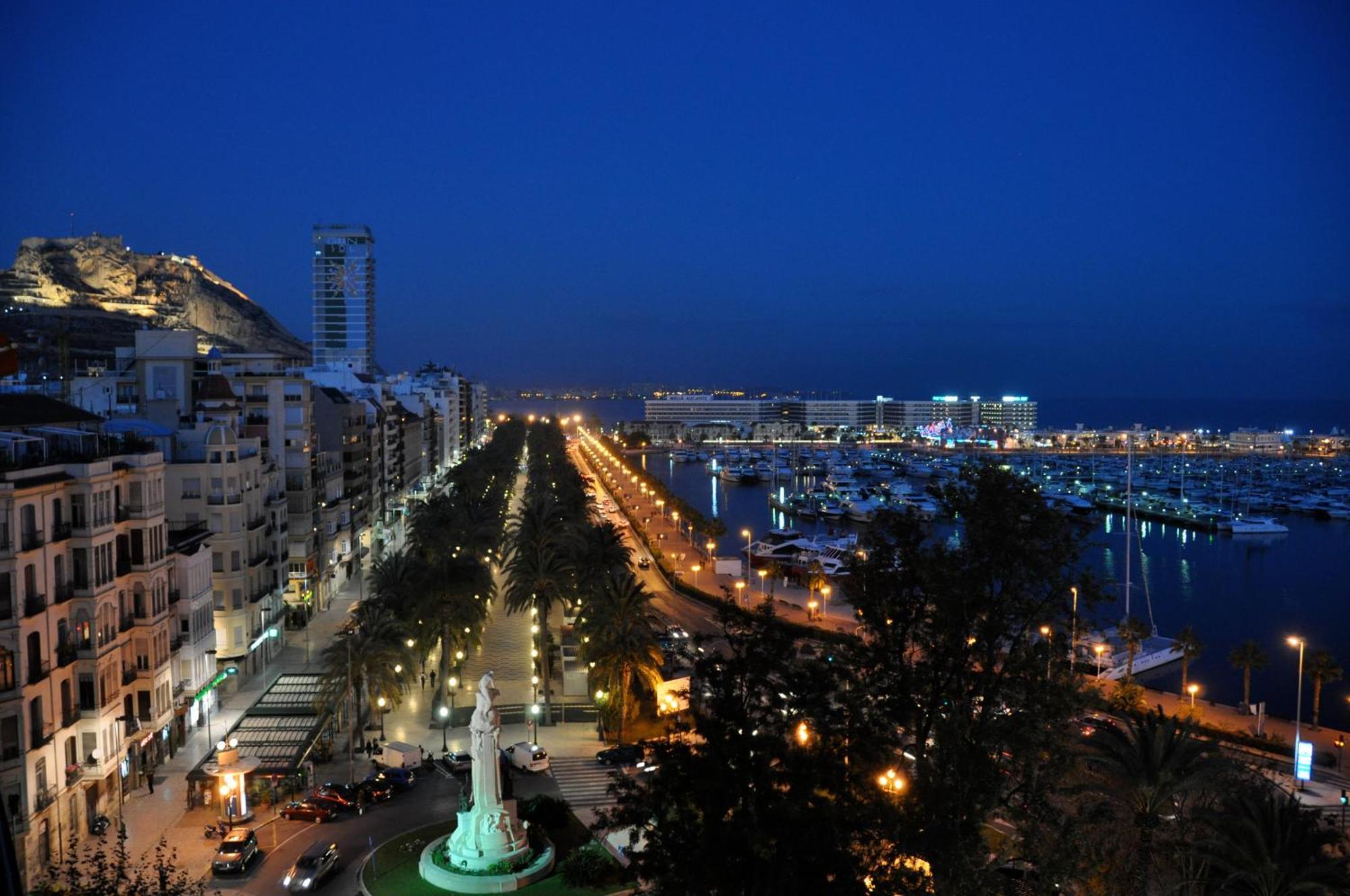Apartamento Grande Y Luminoso En El Centro De Alicante Exterior foto